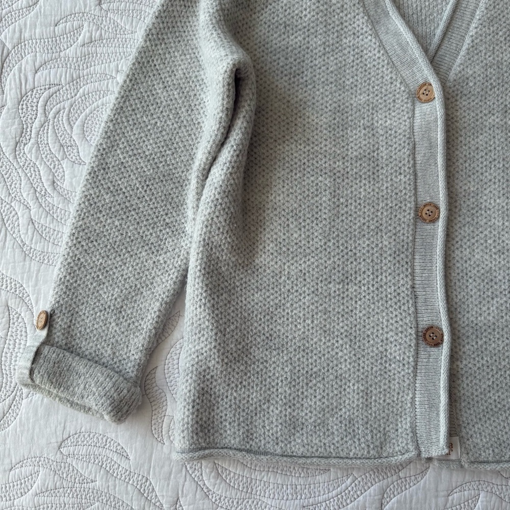 Cache Coeur - Abelha Knitted Maternity Cardigan - Pearl Gray - Picture 8 of 14